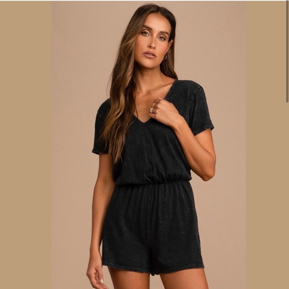 NWOT LULUS onesie small romper - Picture 2 of 3